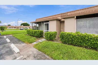 334 Seville N, Delray Beach, FL 33446 - Photo 5