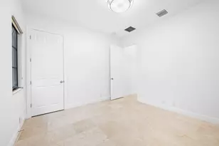 8242 Emerald Ave, Parkland, FL 33076 - Photo 11