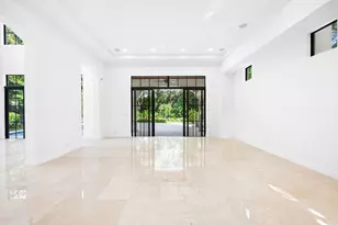 8242 Emerald Ave, Parkland, FL 33076 - Photo 19
