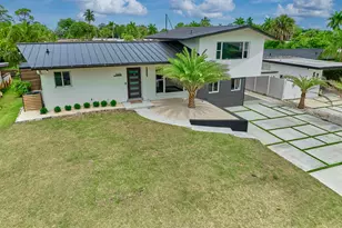 2426 Key Largo Ln, Fort Lauderdale, FL 33312 - Photo 7