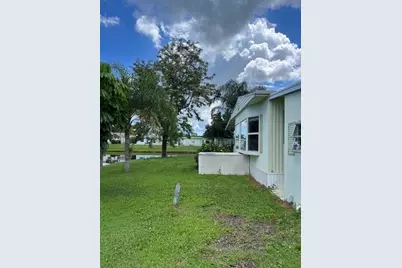 7 La Paloma Lane, Port Saint Lucie, FL 34952 - Photo 3