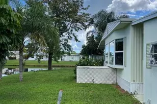 7 La Paloma Ln, Port Saint Lucie, FL 34952 - Photo 3