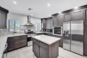 2256 SE 10th St, Pompano Beach, FL 33062 - Photo 15