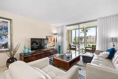 202 SE 10th Street #205, Dania Beach, FL 33004 - Photo 1
