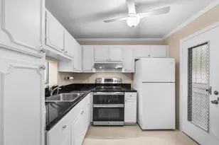 202 SE 10th St, Dania Beach, FL 33004 - Photo 11
