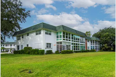 2800 Indian River Boulevard #O-5, Vero Beach, FL 32960 - Photo 5