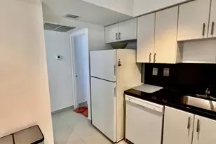 17570 Atlantic Blvd, Sunny Isles Beach, FL 33160 - Photo 13