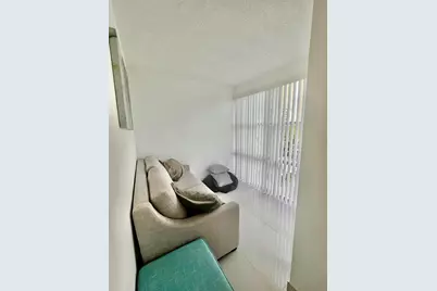 17570 Atlantic Boulevard #416, Sunny Isles Beach, FL 33160 - Photo 3