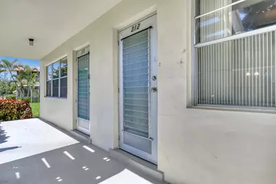 312 Camden N, West Palm Beach, FL 33417 - Photo 3