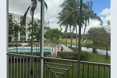 3500 Oaks Clubhouse Drive #204, Pompano Beach, FL 33069 - Photo 9