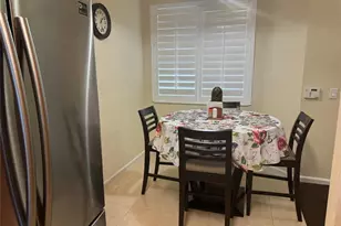 3500 Oaks Clubhouse Dr, Pompano Beach, FL 33069 - Photo 5
