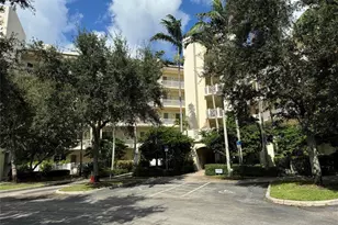 3500 Oaks Clubhouse Dr, Pompano Beach, FL 33069 - Photo 1