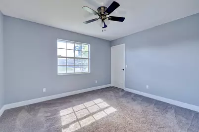 325 SE Wallace Terrace, Port Saint Lucie, FL 34983 - Photo 23