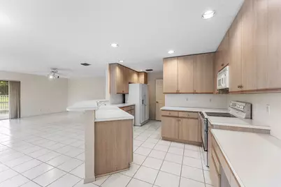 23350 Torre Circle, Boca Raton, FL 33433 - Photo 13