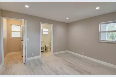 398 W Camino Real #2, Boca Raton, FL 33432 - Photo 9