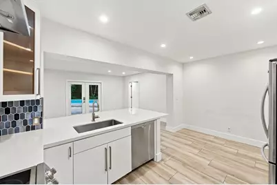 722 SW 16th Court, Fort Lauderdale, FL 33315 - Photo 15
