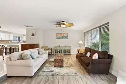 3590 Lakeview Drive, Delray Beach, FL 33445 - Photo 5