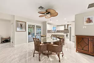 3590 Lakeview Dr, Delray Beach, FL 33445 - Photo 7