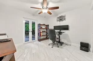 3590 Lakeview Dr, Delray Beach, FL 33445 - Photo 29