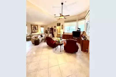 8047 N Savannah Circle, Davie, FL 33328 - Photo 11