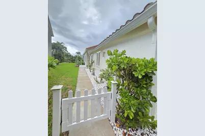 1210 Oakwater Drive, Royal Palm Beach, FL 33411 - Photo 17
