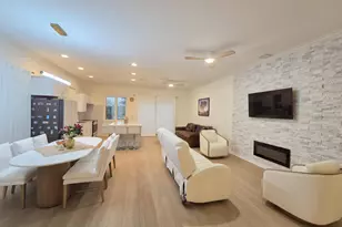 1210 Oakwater Dr, Royal Palm Beach, FL 33411 - Photo 7