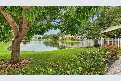 7652 NW 23rd Street, Pembroke Pines, FL 33024 - Photo 15