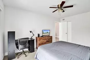 130 Lake Meryl Dr, West Palm Beach, FL 33411 - Photo 11