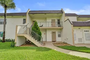 130 Lake Meryl Dr, West Palm Beach, FL 33411 - Photo 1