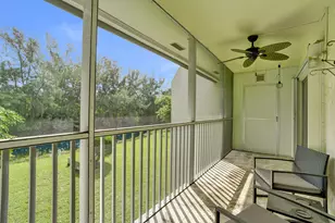 130 Lake Meryl Dr, West Palm Beach, FL 33411 - Photo 9