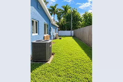 2706 SW 5th Street, Boynton Beach, FL 33435 - Photo 25