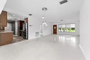 999 NW 3rd Ave, Boca Raton, FL 33432 - Photo 9