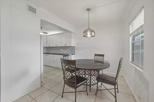 1018 Newcastle A, Boca Raton, FL 33434 - Photo 11