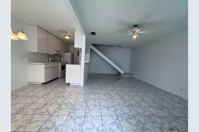 208 E Tiffany Drive #2, Mangonia Park, FL 33407 - Photo 5