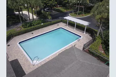 6603 Stratford Drive, Parkland, FL 33067 - Photo 5