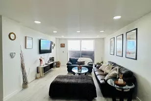 13155 Ixora Ct, North Miami, FL 33181 - Photo 7