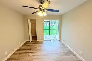 907 Meadows Cir, Boynton Beach, FL 33436 - Photo 11