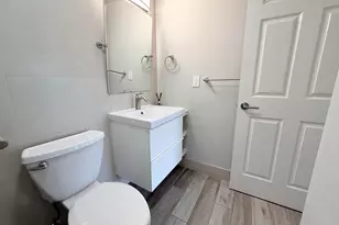 907 Meadows Cir, Boynton Beach, FL 33436 - Photo 9