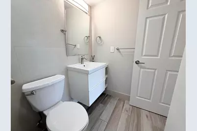 907 Meadows Circle, Boynton Beach, FL 33436 - Photo 9