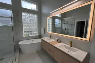 10659 St Thomas Dr, Boca Raton, FL 33498 - Photo 11