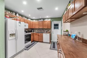 7416 Cocoanut Dr, Greenacres, FL 33467 - Photo 9