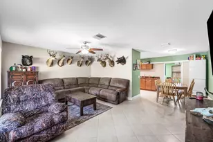 7416 Cocoanut Dr, Greenacres, FL 33467 - Photo 5