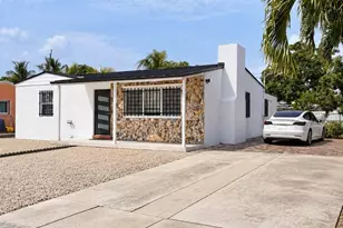 2333 Wabasso Dr, West Palm Beach, FL 33409 - Photo 5