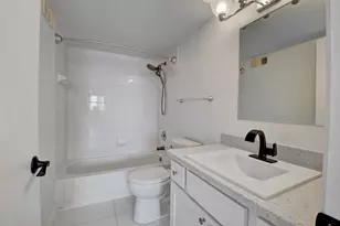 180 Yacht Club Way, Hypoluxo, FL 33462 - Photo 29