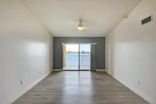 180 Yacht Club Way, Hypoluxo, FL 33462 - Photo 9