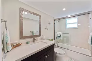 321 SE 3rd St, Dania Beach, FL 33004 - Photo 21