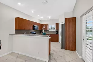 2340 Windjammer Way, West Palm Beach, FL 33411 - Photo 19