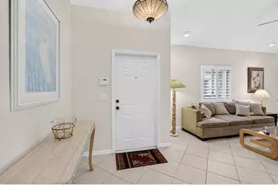 2340 Windjammer Way, West Palm Beach, FL 33411 - Photo 11