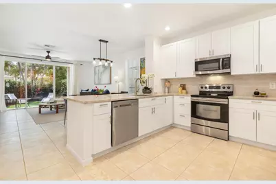 9086 Tremezzo Lane, Boynton Beach, FL 33472 - Photo 5