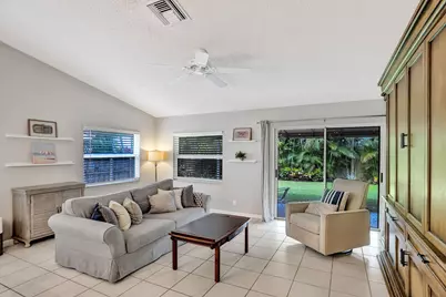 3763 S Lancewood Place, Delray Beach, FL 33445 - Photo 9